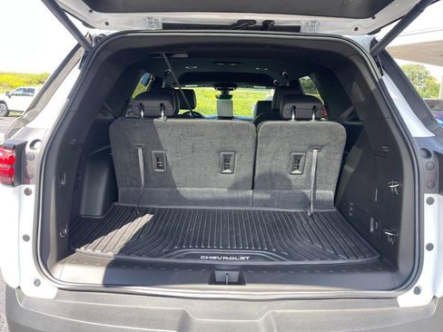 Used 2022 Chevrolet Traverse RS image 15