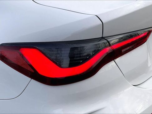 Used 2021 BMW 430i Coupe w/ M Sport Package image 31