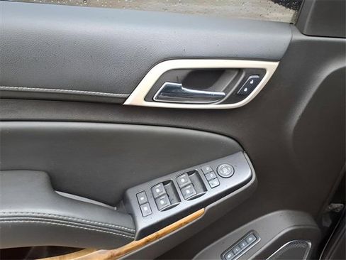 Used 2017 GMC Yukon XL Denali w/ Open Road Package image 15