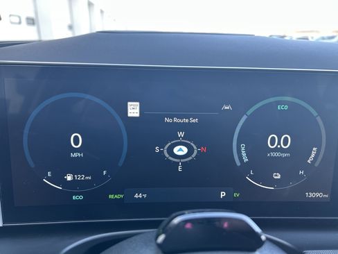 Used 2025 Hyundai Tucson Limited image 25