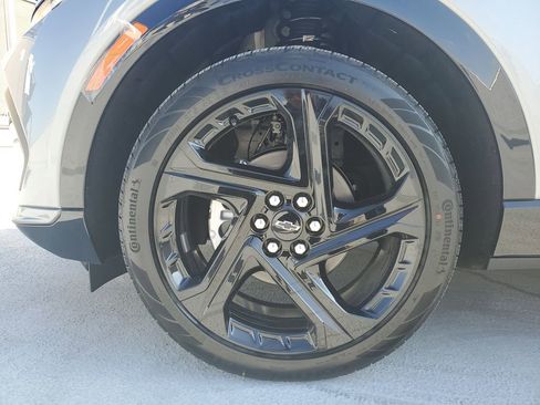 New 2026 Chevrolet Equinox EV RS image 6