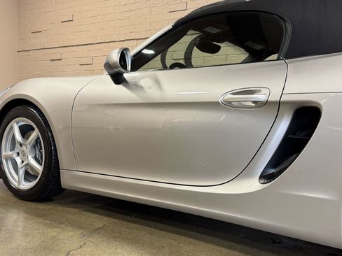 Used 2013 Porsche Boxster RWD image 33