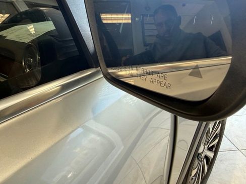 Used 2021 Mercedes-Benz GLB 250 image 24