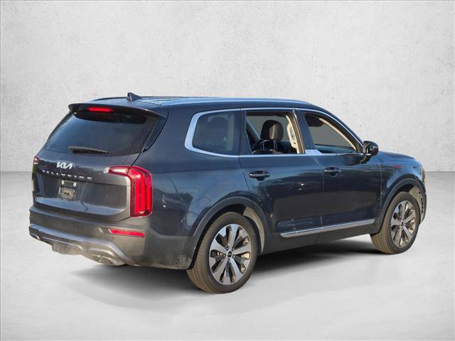 Used 2022 Kia Telluride EX w/ EX Premium Package FWD image 5