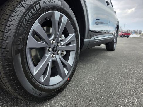 New 2026 Ford Explorer Active w/ Active Comfort Package image 22