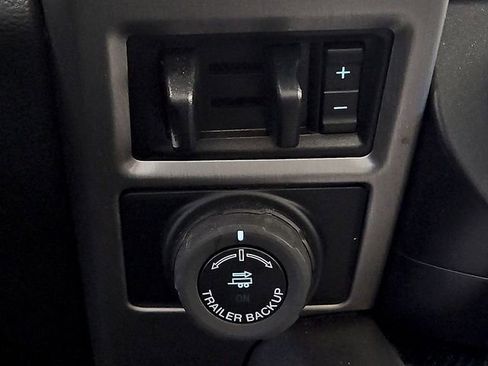 Certified 2021 Ford F250 Platinum w/ FX4 Off-Road Package image 31