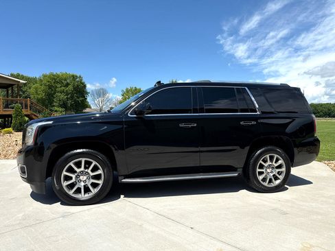 Used 2016 GMC Yukon Denali w/ Open Road Package image 2