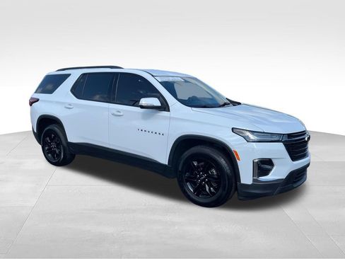 Used 2023 Chevrolet Traverse LT FWD image 7