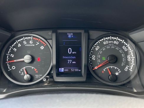 Used 2020 Toyota Tacoma SR image 12