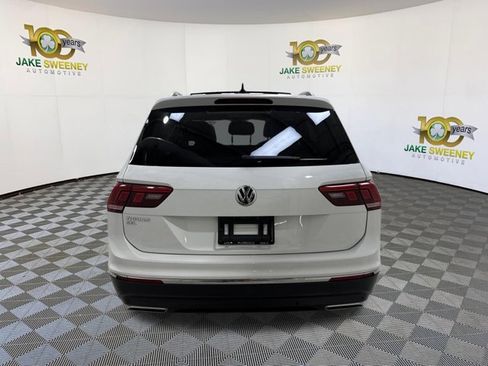 Used 2020 Volkswagen Tiguan SEL FWD image 9
