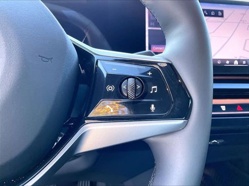 Used 2026 BMW i5 eDrive40 w/ Premium Package image 20