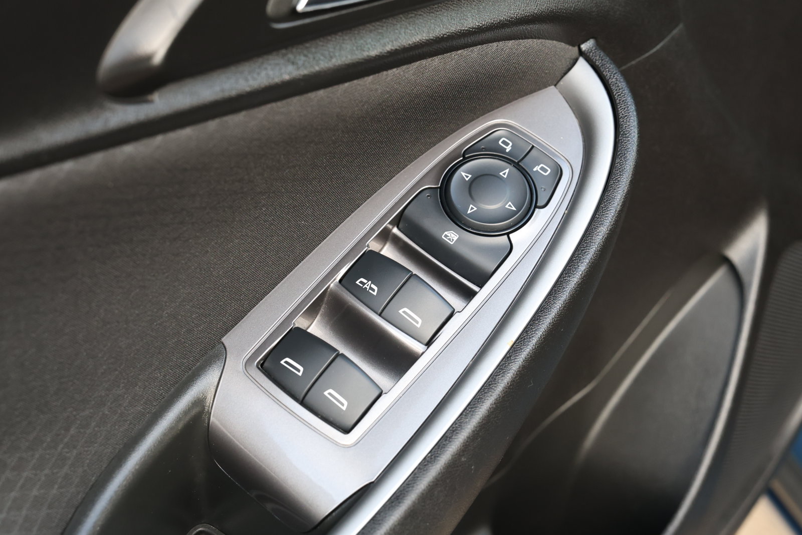 Used 2025 Chevrolet Malibu LT FWD image 26