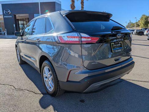 Used 2024 Ford Edge SEL w/ Convenience Package image 4