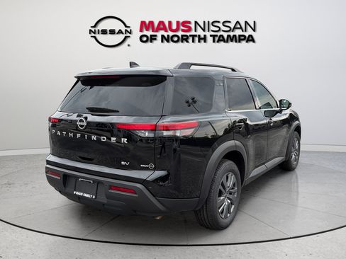 Certified 2024 Nissan Pathfinder SV FWD image 8
