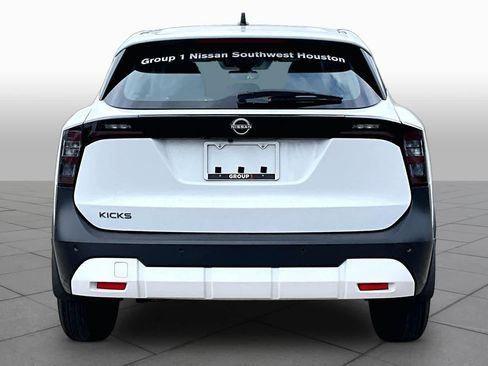 Used 2026 Nissan Kicks S FWD image 5