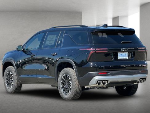 New 2026 Chevrolet Traverse Z71 w/ Enhanced Driving Package AWD/4WD image 6