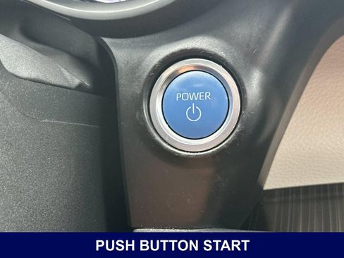 Used 2023 Toyota Sienna Platinum FWD image 31