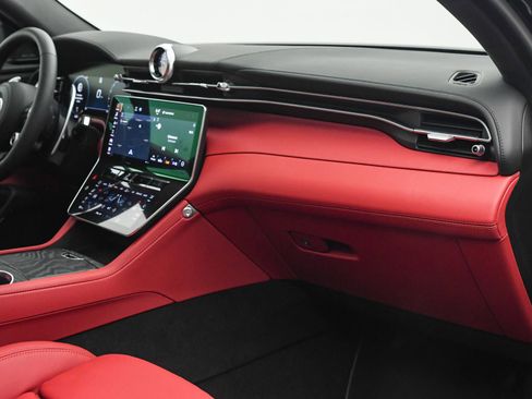 New 2026 Maserati Grecale Modena image 19