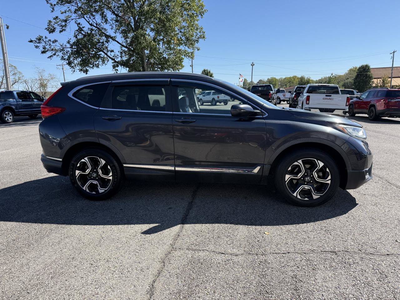 Used 2018 Honda CR-V Touring image 3