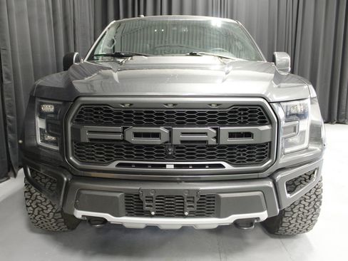 Used 2018 Ford F150 Raptor w/ Equipment Group 802A Luxury image 8