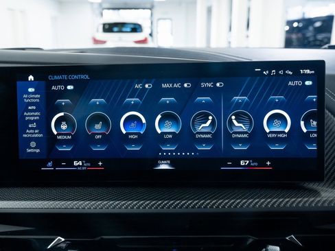 Used 2023 BMW XM image 15