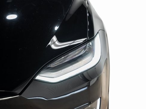 Used 2021 Tesla Model X Performance image 6