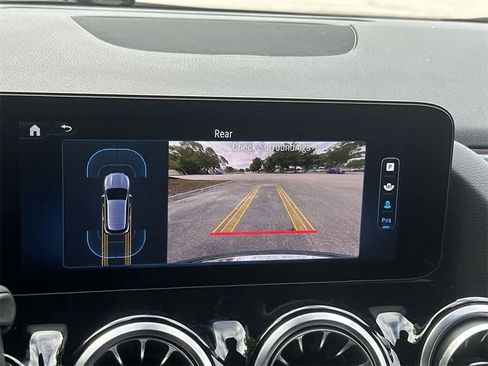 Used 2024 Mercedes-Benz GLA 250 4MATIC image 19