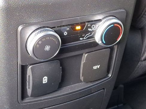 Used 2023 Ford Explorer XLT image 11