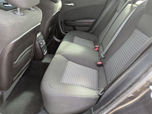 Used 2022 Dodge Charger R/T w/ Blacktop Package image 21
