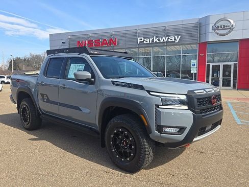 New 2025 Nissan Frontier PRO-4X image 1