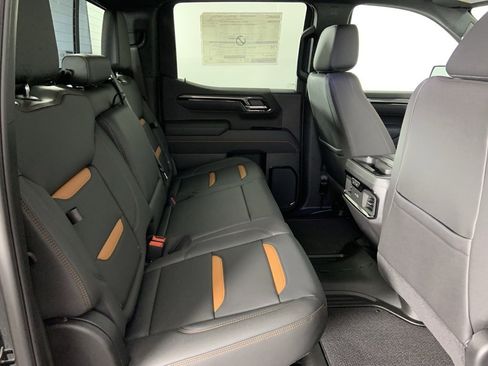 Used 2025 GMC Sierra 1500 AT4 w/ AT4 Premium Package image 22