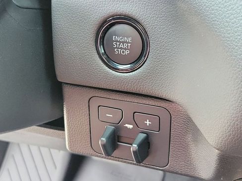 New 2026 Toyota Tundra Limited AWD/4WD image 29