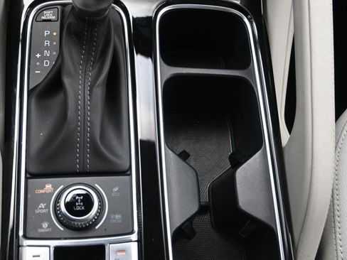 Used 2024 Kia Telluride EX image 5