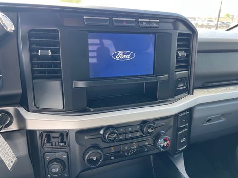 Used 2024 Ford F250 XLT w/ FX4 Off-Road Package AWD/4WD image 13