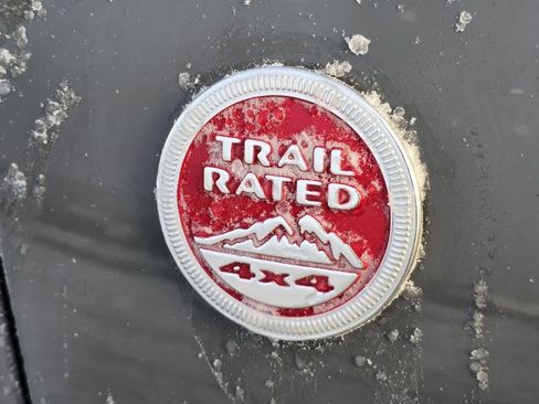 Used 2021 Jeep Grand Cherokee Trailhawk w/ Trailhawk Luxury Group image 25