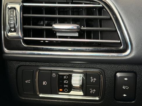 Used 2022 Lincoln Navigator Black Label AWD/4WD image 33