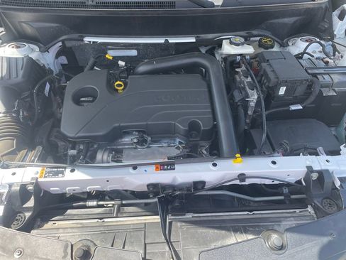 Used 2024 Chevrolet Equinox LS w/ LS Convenience Package FWD image 25
