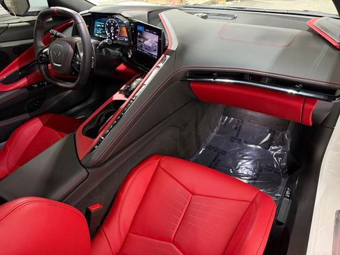 Used 2024 Chevrolet Corvette Stingray Premium Cpe w/ Stealth Interior Trim Package RWD image 44