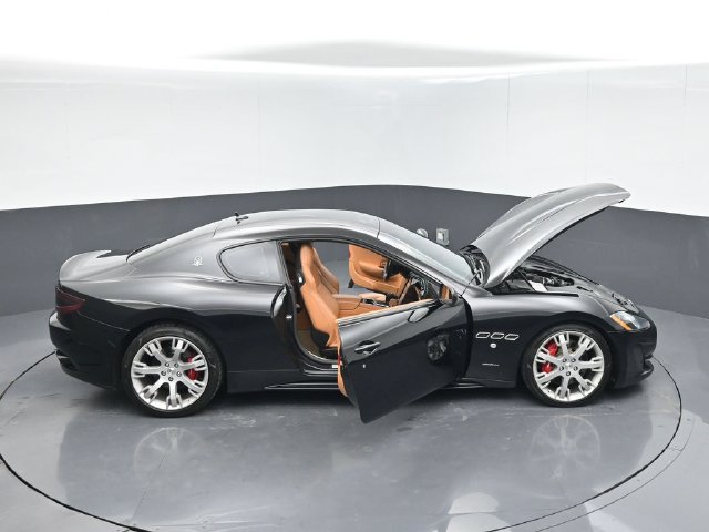 Used 2017 Maserati GranTurismo Sport RWD image 58