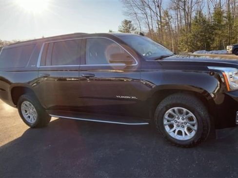 Used 2018 GMC Yukon XL SLT image 2