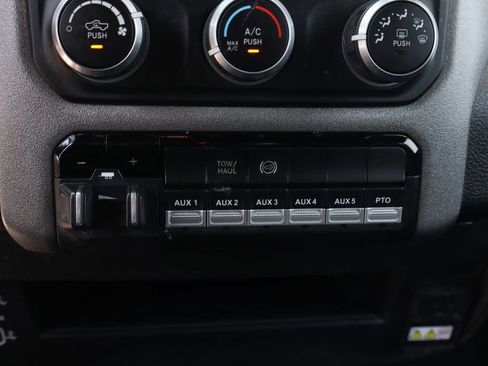 Used 2023 RAM 5500 Tradesman AWD/4WD image 38