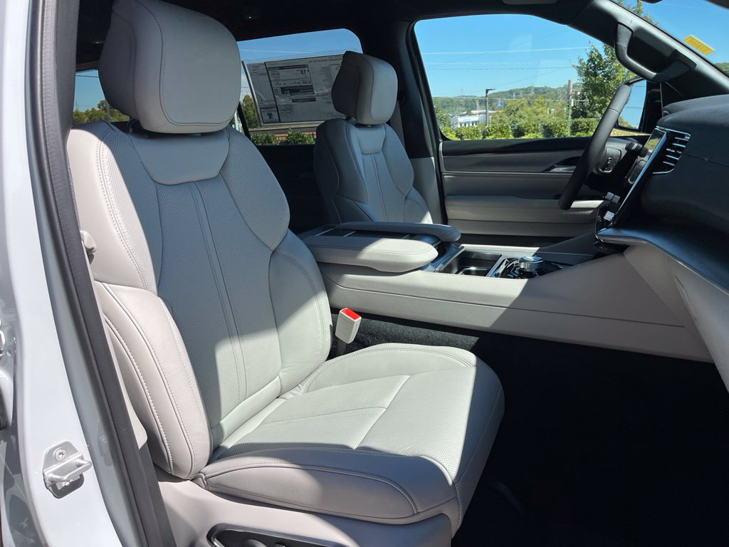 New 2027 Jeep Grand Wagoneer Limited AWD/4WD image 29