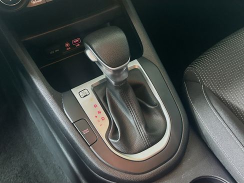 Used 2019 Kia Forte LXS image 23