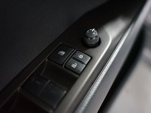 Certified 2023 Toyota Camry SE FWD image 13