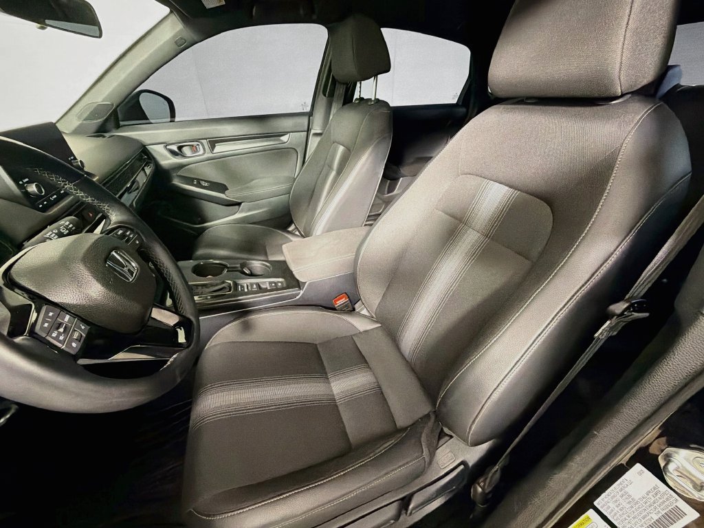 Used 2025 Honda Civic Sport image 12