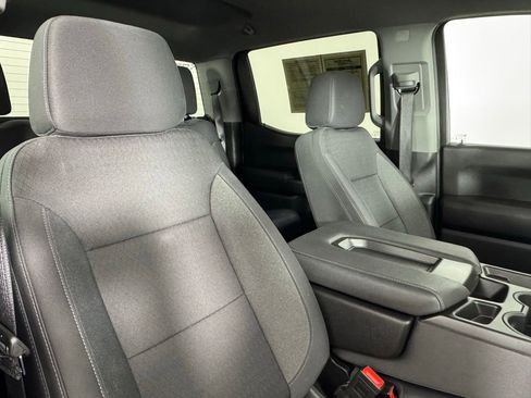 Used 2025 Chevrolet Silverado 1500 Custom Trail Boss AWD/4WD image 33