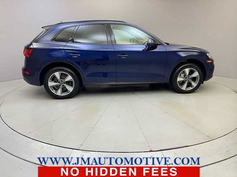 Used 2020 Audi Q5 2.0T Premium w/ Titanium Sport Package AWD/4WD image 6