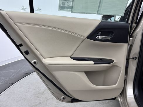 Used 2014 Honda Accord EX-L image 22