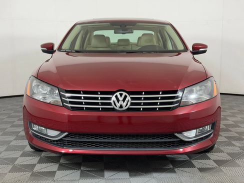 Used 2015 Volkswagen Passat TDI SEL Premium FWD image 6