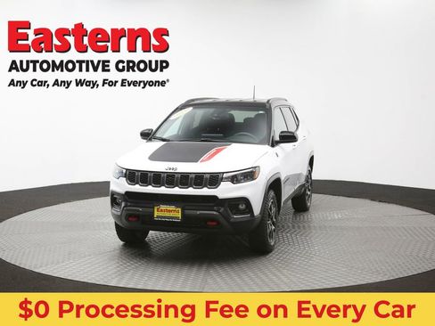 Used 2025 Jeep Compass Trailhawk AWD/4WD image 51